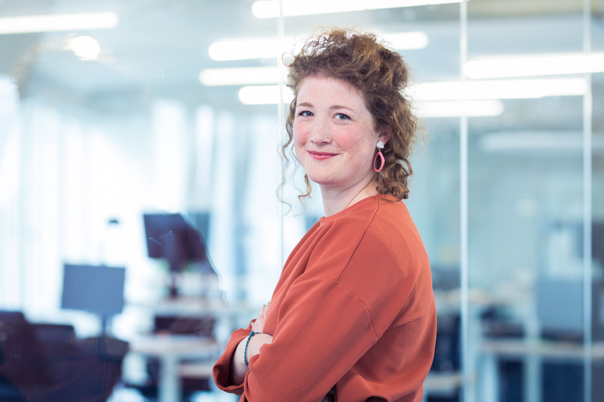 Portrait Foto der Autorin Johanna Buchholz