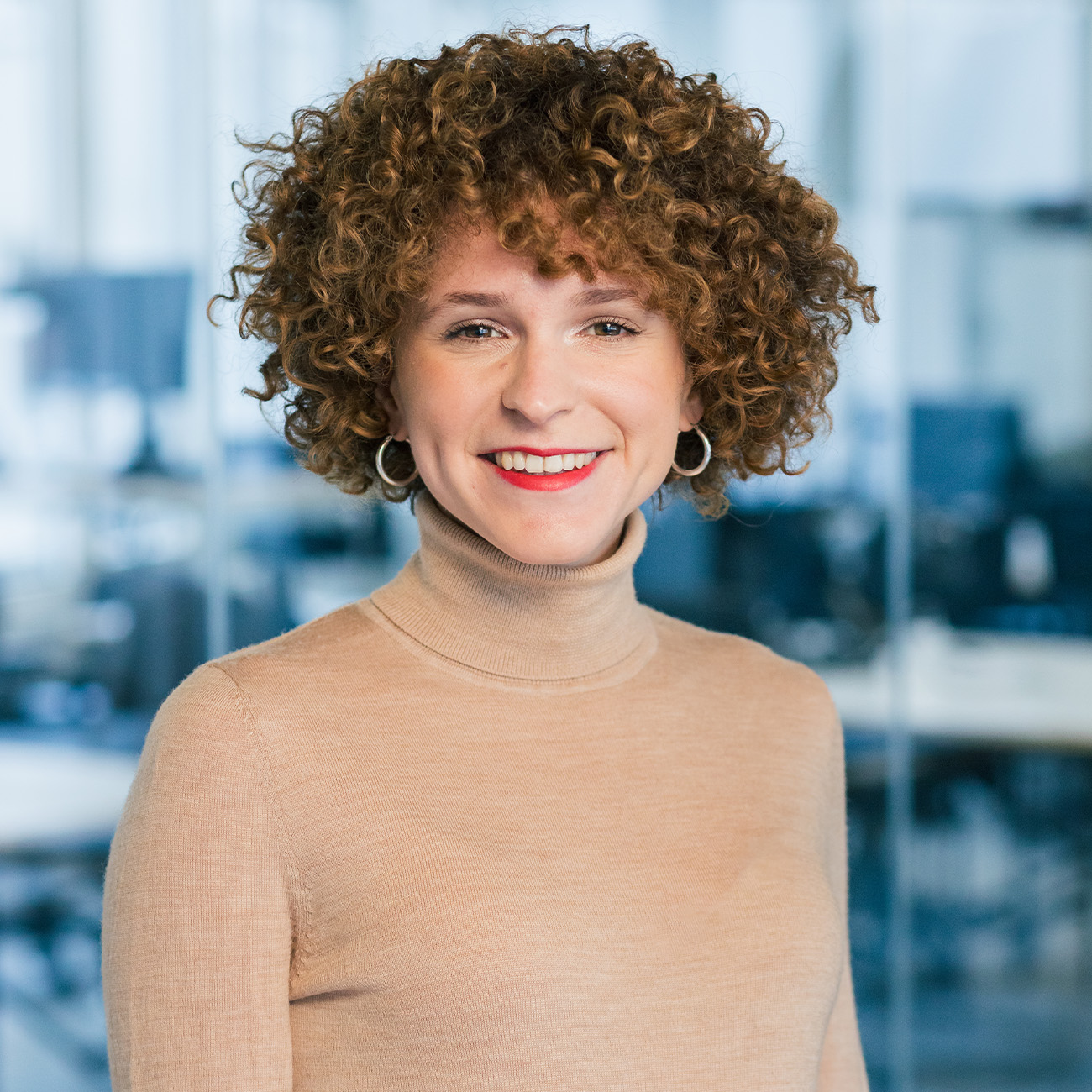 Portrait picture of the author Anne-Marie Pellegrin