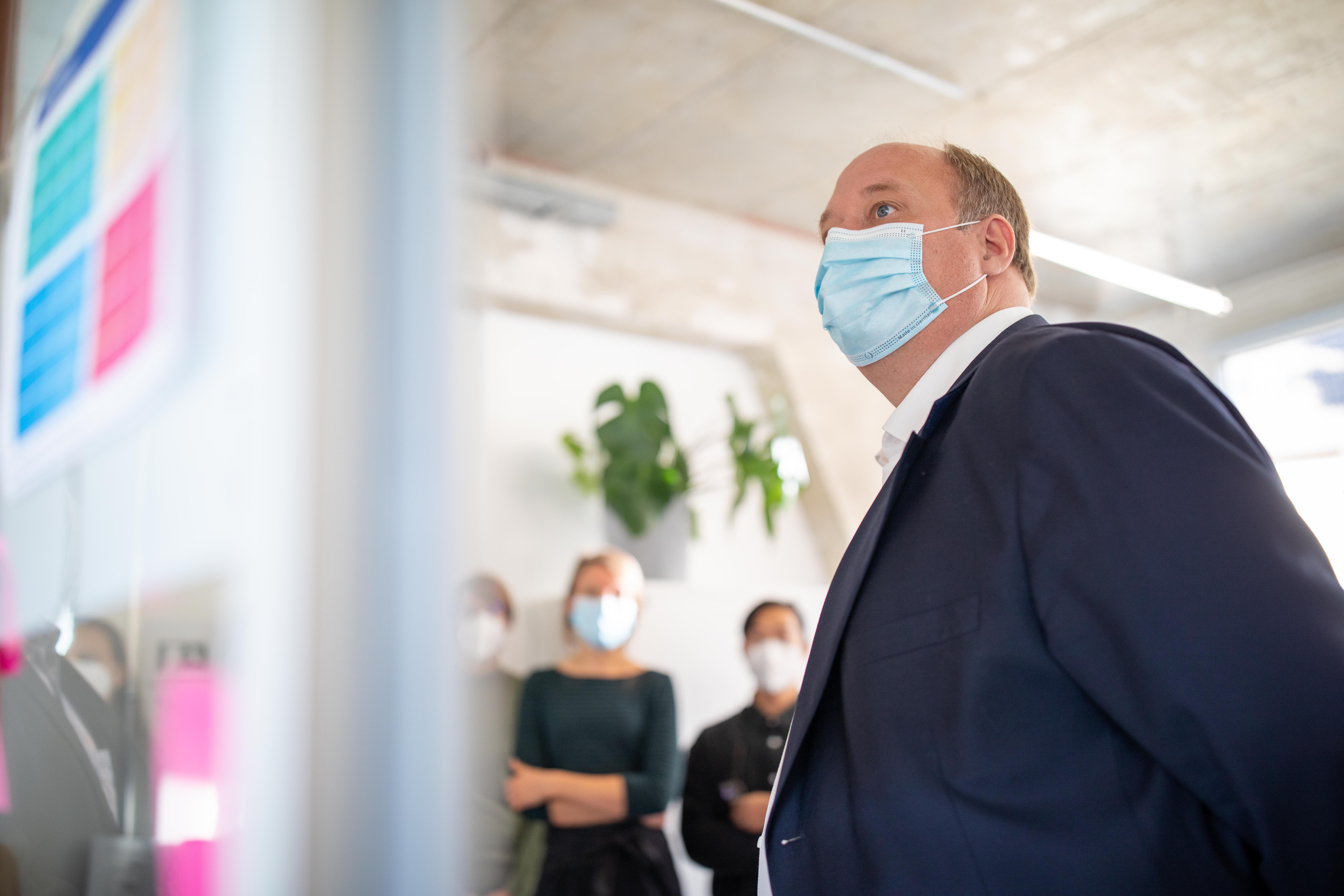 Ehemaligen Kanzleramtschef und Tech4Germany Schirmherr Prof. Dr. Helge Braun