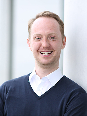 Dr. David Reinhardt
