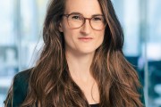 Porträtfoto von Anna-Lisa Obermann, Head of People & Workplace beim DigitalService